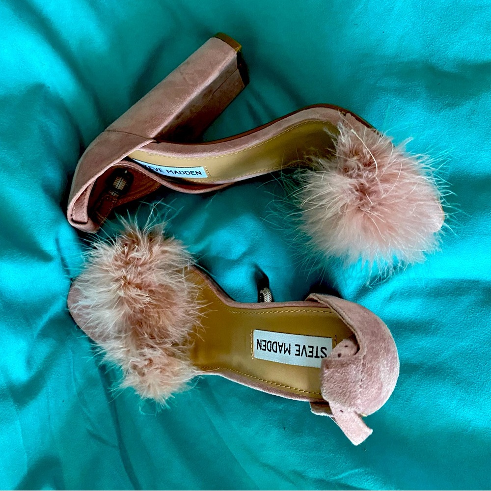 Dusty Pink comfy block heels!  Very sexy and pristine condition!’